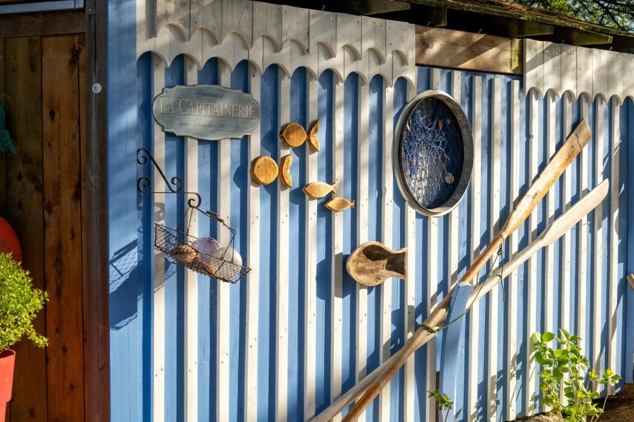 Le Bassin Du Tertre Bed and Breakfast Fronsac  Buitenkant foto