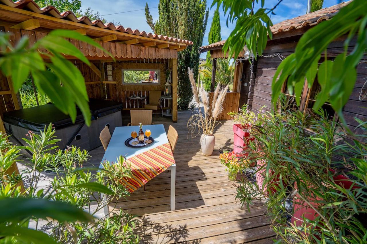 Le Bassin Du Tertre Bed and Breakfast Fronsac  Buitenkant foto