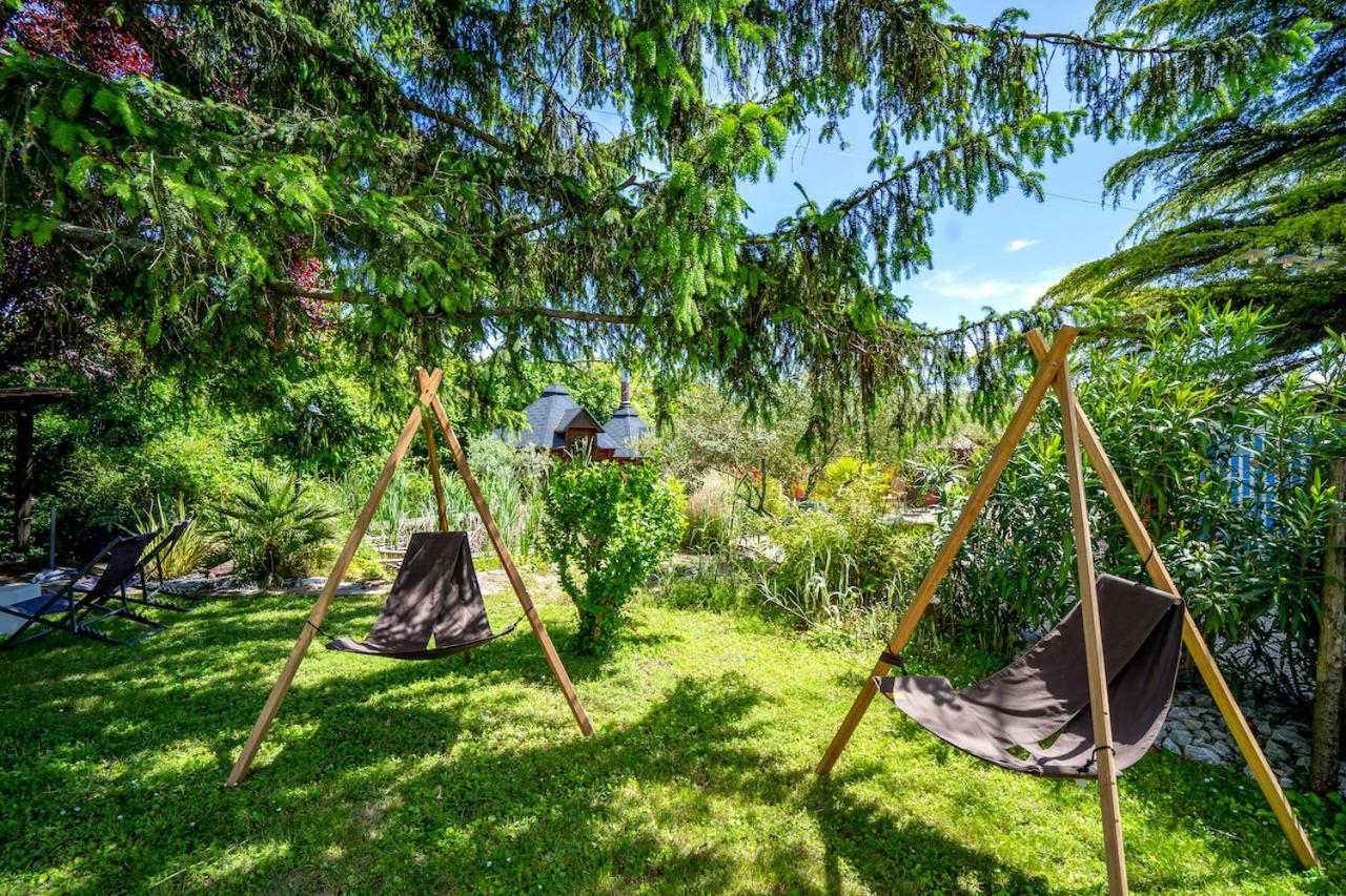 Le Bassin Du Tertre Bed and Breakfast Fronsac  Buitenkant foto