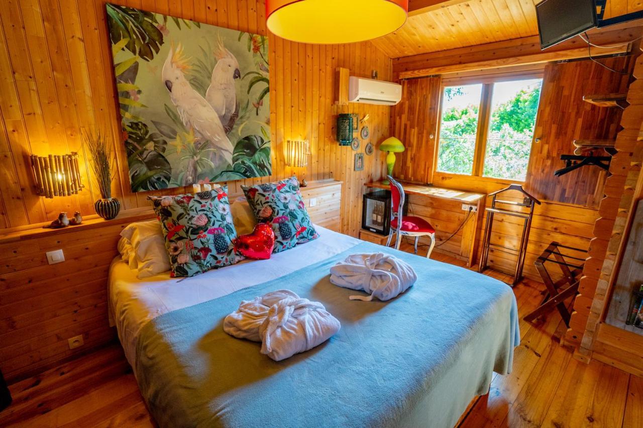 Le Bassin Du Tertre Bed and Breakfast Fronsac  Buitenkant foto